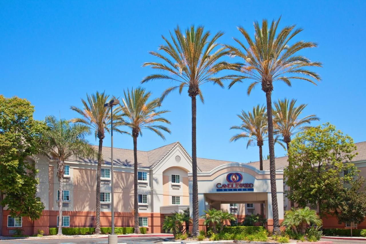 Sonesta Simply Suites Orange County Airport Santa Ana Exterior photo